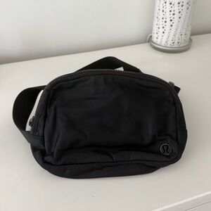 lululemon athletica Black Waist Pack - Minimal Everyday Belt Bag